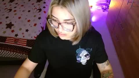 isabella online show from March 2026 04:48:01 PM