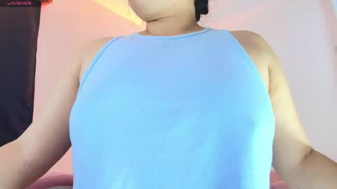 Snapshot of cutejess45 chatting on May 2026 06:02:02 PM tell me jess online show from May 2026 06:02:02 PM