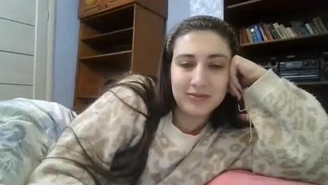 cutekattie online show from December 2025 05:02:01 AM
