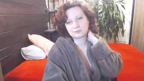 Snapshot of cutemoan chatting on May 2026 09:42:02 PM Rita online show from May 2026 09:42:02 PM