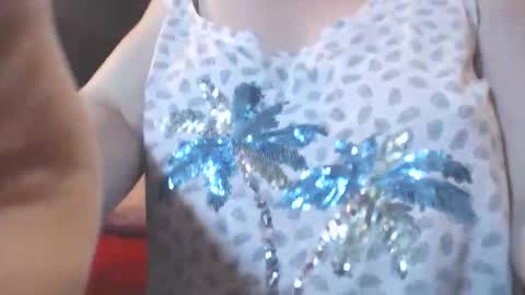 Snapshot of cutemoan chatting on June 2026 10:01:02 PM Rita online show from June 2026 10:01:02 PM