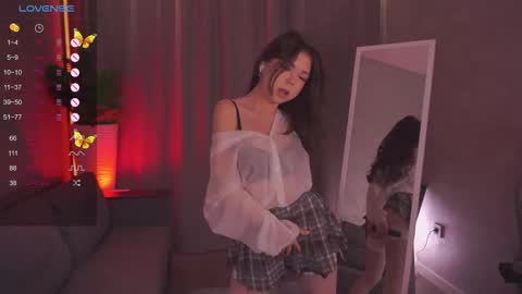 Julia online show from November 2025 01:24:03 PM