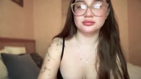 CuteAnn online show from November 2025 06:56:02 PM