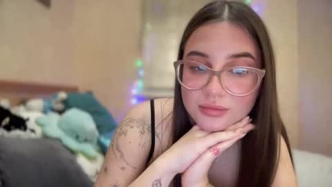 CuteAnn online show from December 2025 07:11:02 PM