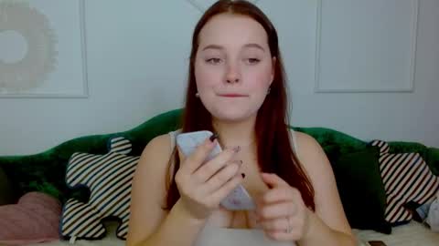 Nika  online show from October 2025 09:37:01 PM