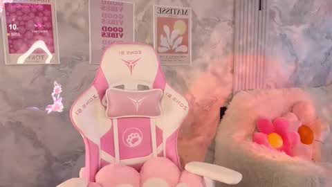 HelloMy name Eva online show from February 2026 06:22:01 AM