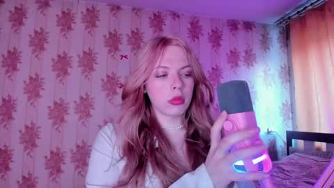 Snapshot of cutie_bambi_ chatting on June 2026 12:05:02 PM Bambi online show from June 2026 12:05:02 PM