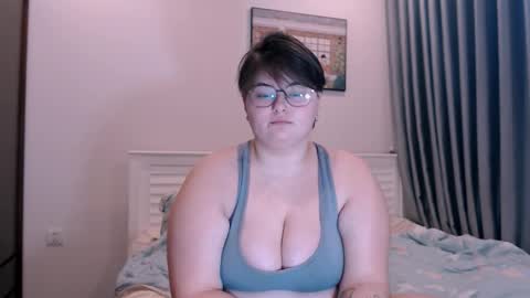 Sophie  Lilith online show from October 2025 04:44:01 AM