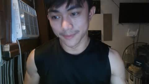 Snapshot of cutie_hunk69 chatting on June 2026 03:43:02 AM cutie_hunk69 online show from June 2026 03:43:02 AM