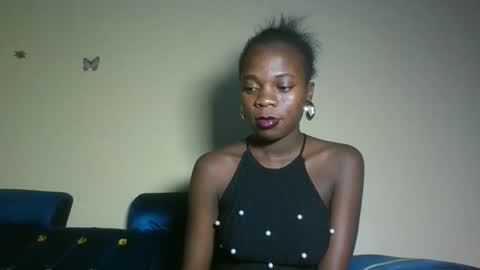 Snapshot of cutie_plush chatting on May 2026 07:11:01 PM cutieplush online show from May 2026 07:11:01 PM