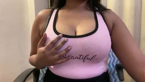 Snapshot of cutie_ruhi chatting on April 2026 07:11:01 PM Ruhii online show from April 2026 07:11:01 PM