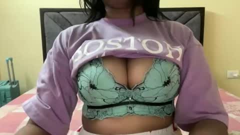 Snapshot of cutie_ruhi chatting on June 2026 07:45:02 AM Ruhii online show from June 2026 07:45:02 AM