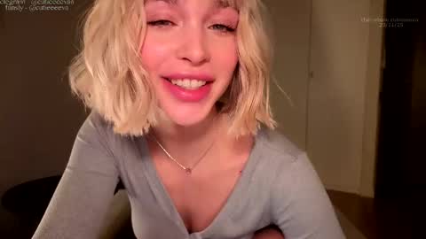 Snapshot of cutieeeeva chatting on November 2025 05:27:01 PM E online show from November 2025 05:27:01 PM