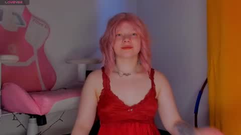 Snapshot of cutiesue chatting on July 2026 02:35:02 AM CutieSue online show from July 2026 02:35:02 AM