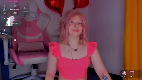 Snapshot of cutiesue chatting on July 2026 11:19:02 PM CutieSue online show from July 2026 11:19:02 PM