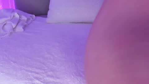 Hannah online show from December 2025 06:57:02 PM