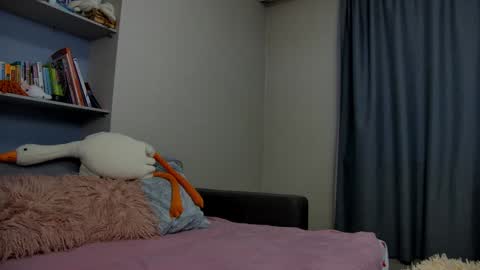 Snapshot of cuttiebunny chatting on January 2025 03:18:01 AM cuttiebunny online show from January 2025 03:18:01 AM