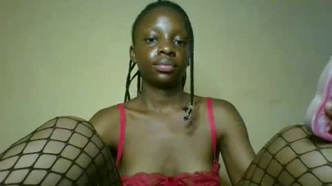 cutty_teshy online show from February 2025 12:06:02 PM