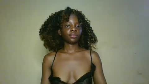 cutty_teshy online show from March 2025 12:33:02 PM