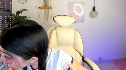 Liz online show from April 2026 12:00:02 AM