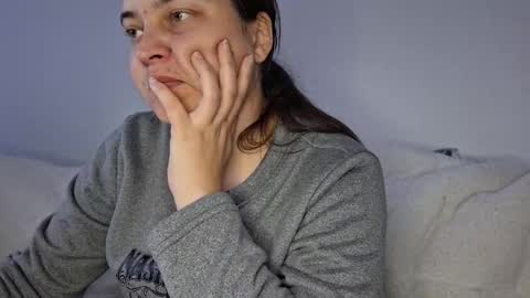 Cyndee Winter online show from October 2025 02:35:02 PM