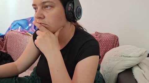 Snapshot of cyndee_winter chatting on June 2026 04:07:02 PM Cyndee Winter online show from June 2026 04:07:02 PM