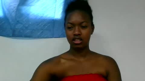 Snapshot of cynthia233365 chatting on June 2026 06:44:01 AM cynthia233365 online show from June 2026 06:44:01 AM