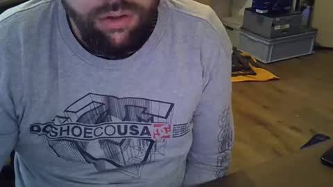 Snapshot of cyrsug chatting on December 2025 02:11:01 PM cyrsug online show from December 2025 02:11:01 PM