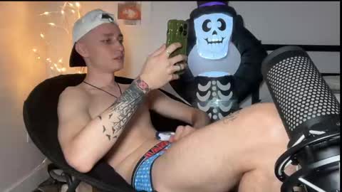 Snapshot of da_danya chatting on October 2025 01:47:02 AM da_danya online show from October 2025 01:47:02 AM