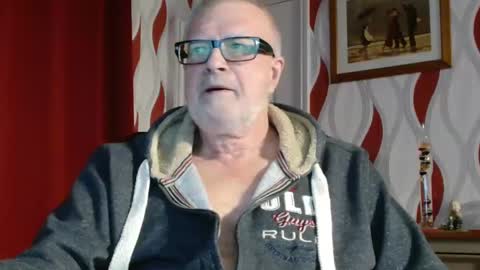 Brian ... online show from December 2024 09:17:01 PM