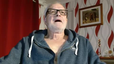 Brian ... online show from October 2025 08:06:02 PM