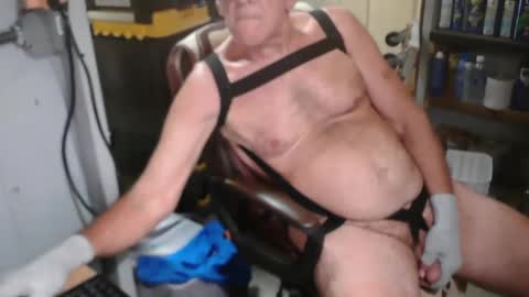 daddyass4u2breed online show from October 2025 03:09:02 PM