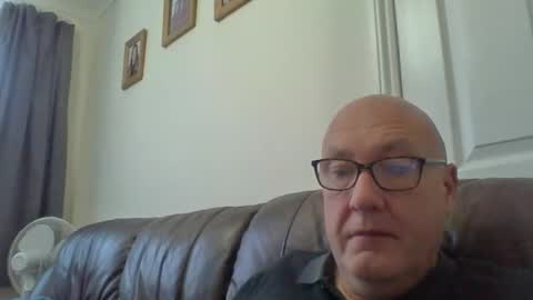 Snapshot of daddyhere4uall6 chatting on October 2025 08:26:02 AM daddyhere4uall6 online show from October 2025 08:26:02 AM