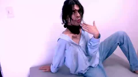 tayler online show from March 2025 02:08:02 PM