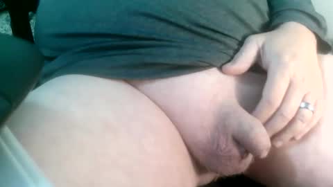 Snapshot of daddysmalls_55 chatting on December 2024 09:15:02 PM daddysmalls online show from December 2024 09:15:02 PM