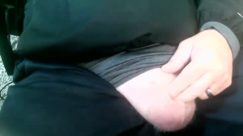 Snapshot of daddysmalls_55 chatting on December 2024 12:19:02 AM daddysmalls online show from December 2024 12:19:02 AM