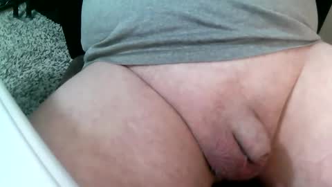 Snapshot of daddysmalls_55 chatting on December 2024 10:32:02 PM daddysmalls online show from December 2024 10:32:02 PM