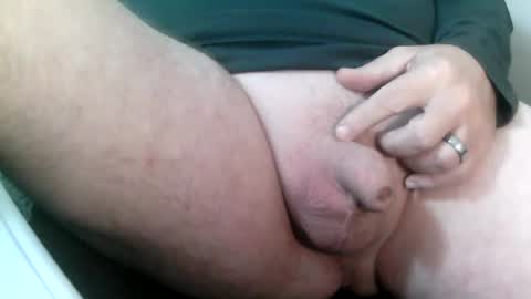 Snapshot of daddysmalls_55 chatting on December 2024 08:28:02 PM daddysmalls online show from December 2024 08:28:02 PM