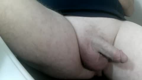 Snapshot of daddysmalls_55 chatting on January 2025 08:22:02 PM daddysmalls online show from January 2025 08:22:02 PM