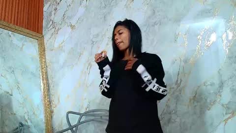 Anny  online show from March 2025 11:11:01 PM