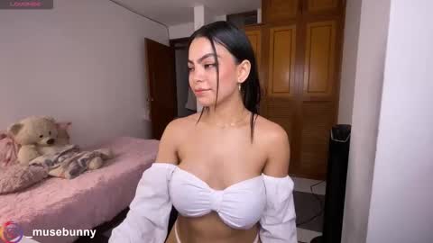 Sophie online show from September 2025 04:23:01 AM