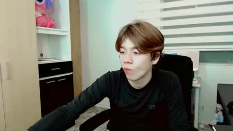 Snapshot of dae_lune chatting on February 2026 06:17:01 AM dae_lune online show from February 2026 06:17:01 AM