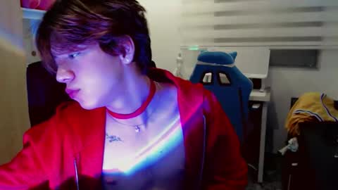 Snapshot of dae_lune chatting on February 2026 12:29:02 AM dae_lune online show from February 2026 12:29:02 AM