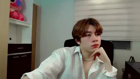 Snapshot of dae_lune chatting on February 2026 11:49:02 PM dae_lune online show from February 2026 11:49:02 PM