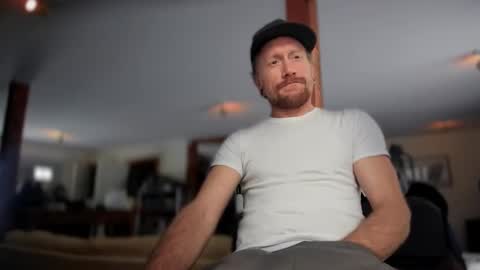 Snapshot of daemon456321 chatting on January 2025 07:40:01 PM daemon online show from January 2025 07:40:01 PM