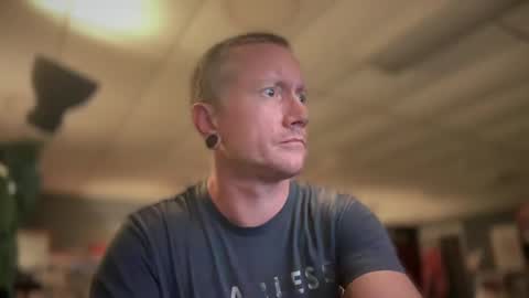 Snapshot of daemon456321 chatting on October 2025 03:34:02 AM daemon online show from October 2025 03:34:02 AM