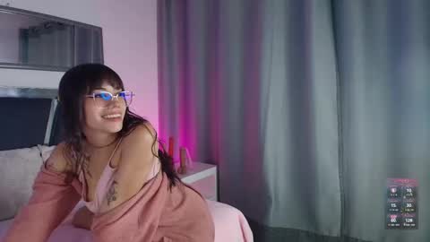 daenerys_cat online show from October 2025 01:12:02 PM