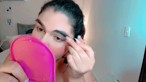 daeneryslove_doll online show from November 2025 02:00:02 AM