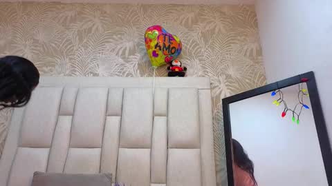 daffnelewis online show from February 2026 11:15:01 AM