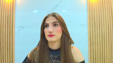 Dafne Castro online show from July 2026 06:32:02 PM
